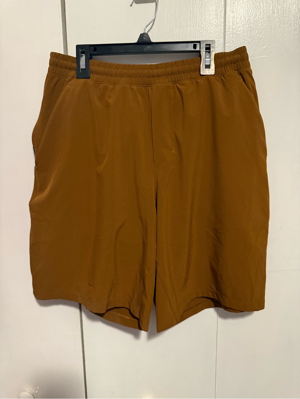 lululemon athletica Men's Performance Shorts in yellow/ Brown